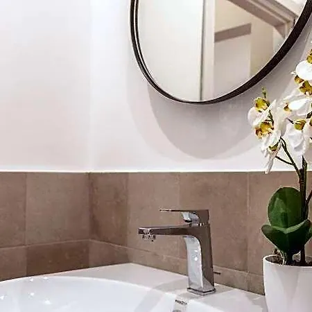 Pregiata Con Bagno Privato - Blu Di Prussia 3* トリエステ